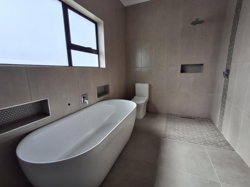 3 Bedroom Property for Sale in Sandy Point Western Cape